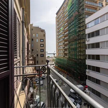 Elly House Hébergement de vacances Palerme